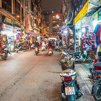 Thumb hanoi night market